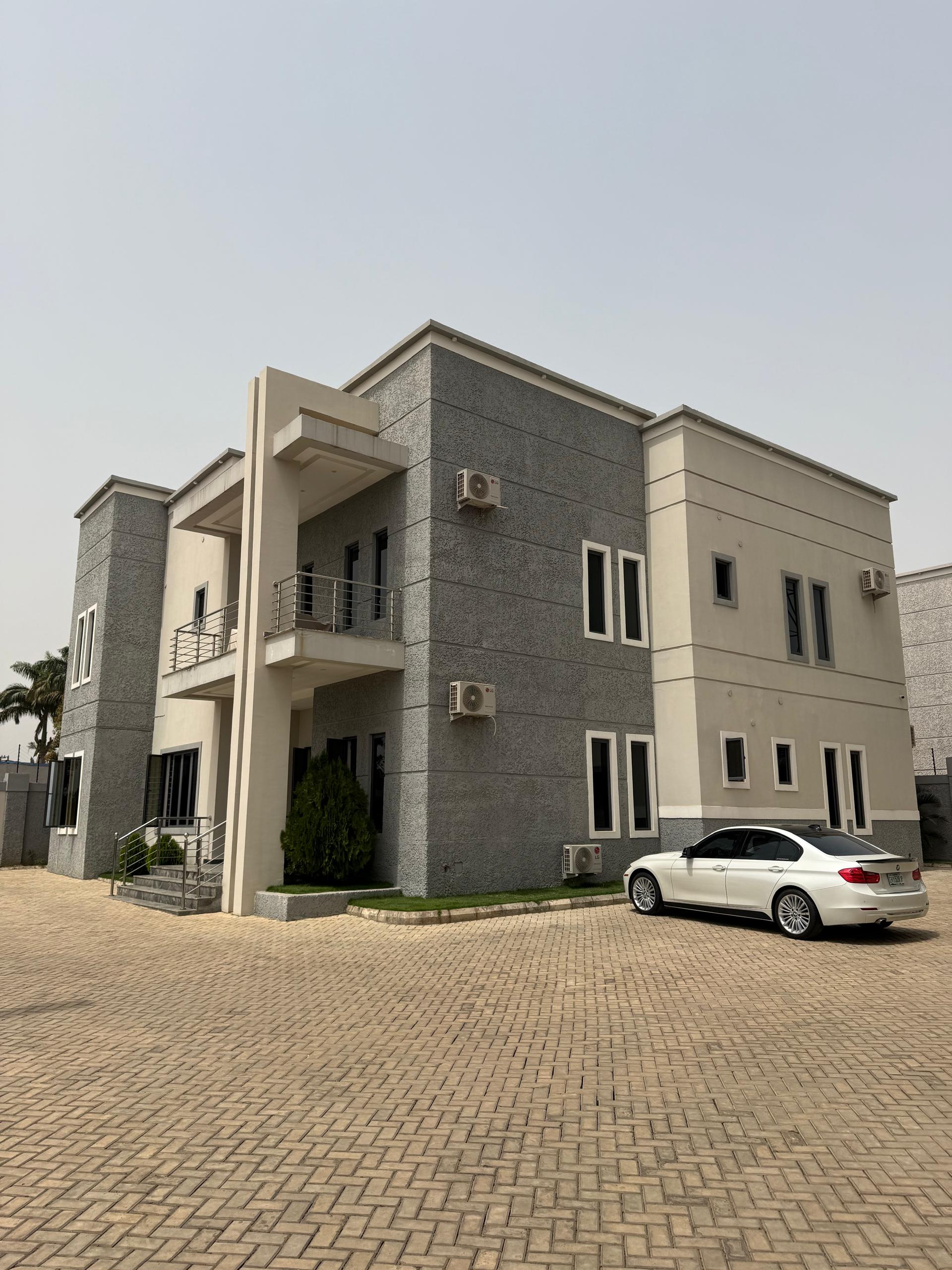 Lamah Apartments